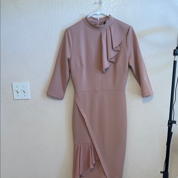 Miusol Asymmetrical Mauve Dress with Ruffle Detail - Picture 6 of 6